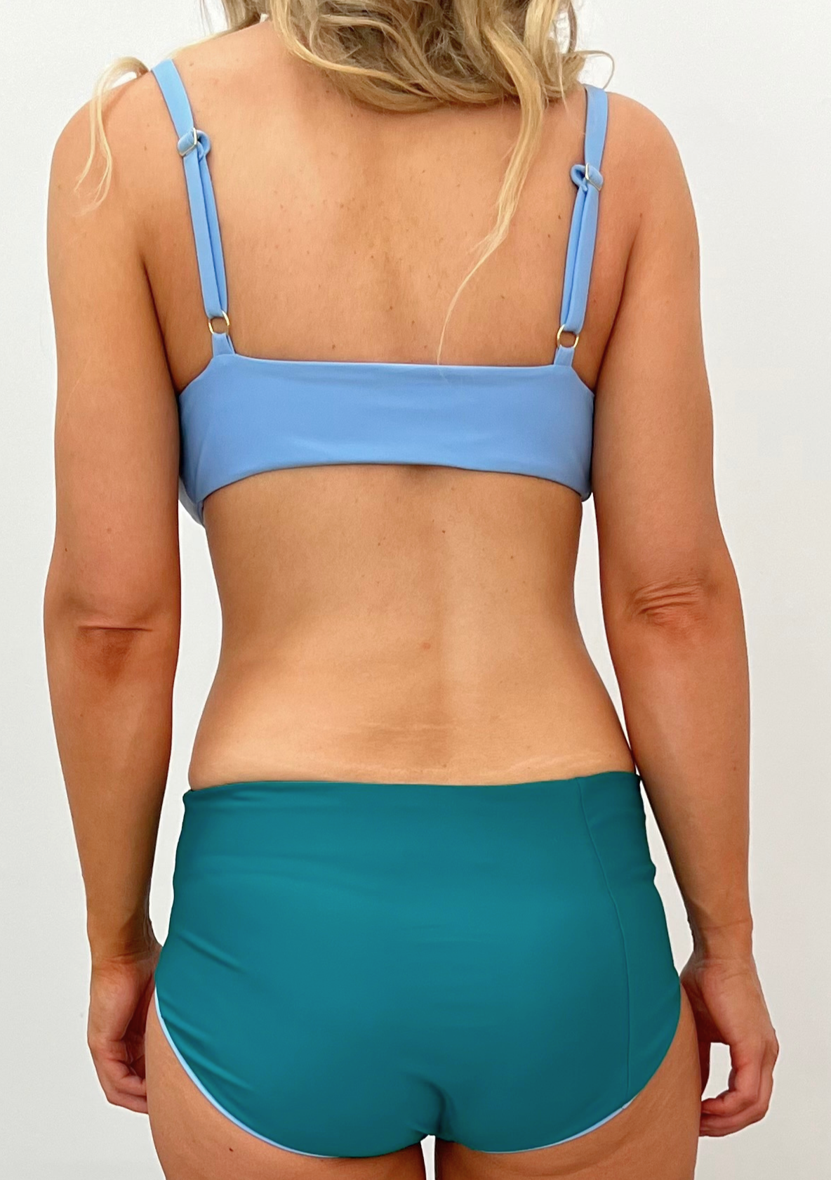 The Carole - The scoop neck